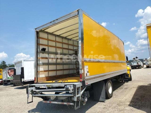 Photo 3 of 2025 HINO BOX TRUCK (VIN 5PVNJ7AVXS5T58718)