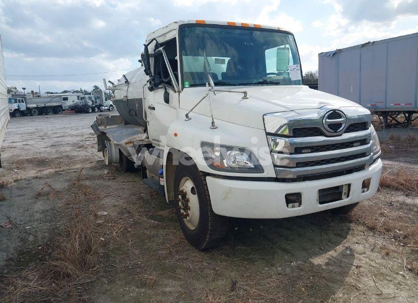 2021 Hino 238/258/268 (VIN 5PVNJ8AJ3M5T50031) main photo