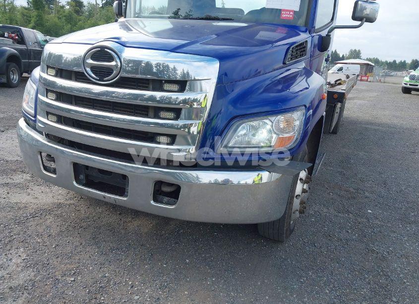 Photo 10 of 2011 Hino 258/268 (VIN 5PVNJ8JN0B4S50507)