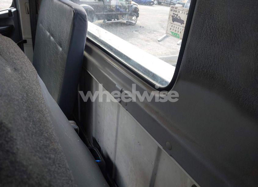 Photo 6 of 2011 Hino 258/268 (VIN 5PVNJ8JN0B4S50507)