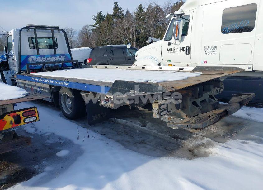 Photo 3 of 2018 Hino 258/268 (VIN 5PVNJ8JN2J4S52998)