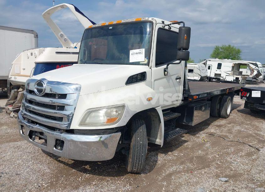 Photo 2 of 2011 Hino 258/268 (VIN 5PVNJ8JN6B4S50687)