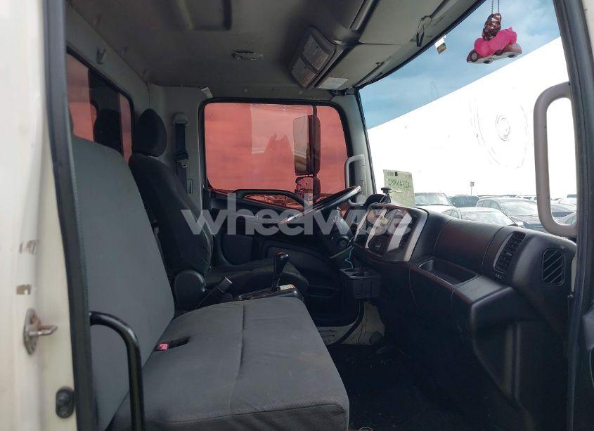 Photo 7 of 2011 Hino 258/268 (VIN 5PVNJ8JN6B4S50687)