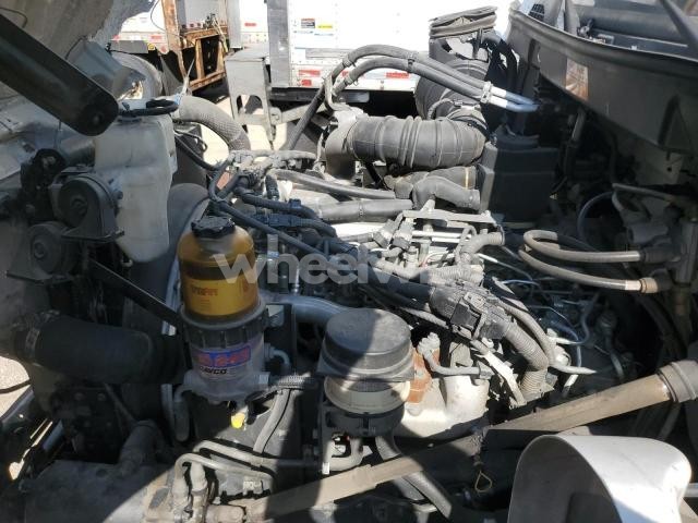 Photo 3 of 2018 HINO 258/268 (VIN 5PVNJ8JN8J4S53430)