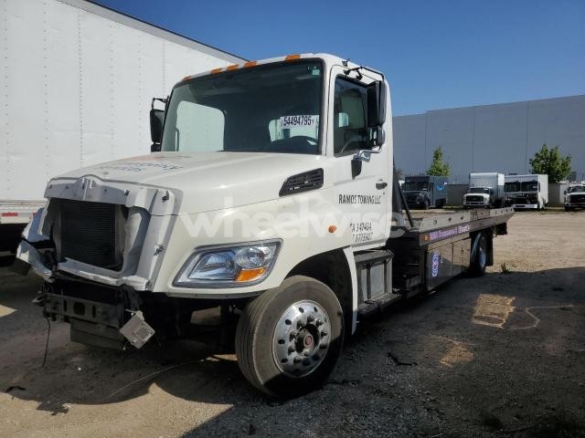 Photo 5 of 2018 HINO 258/268 (VIN 5PVNJ8JN8J4S53430)