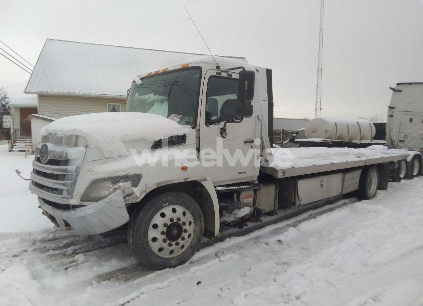 Photo 2 of 2019 Hino 258/268 (VIN 5PVNJ8JR8K4S51584)