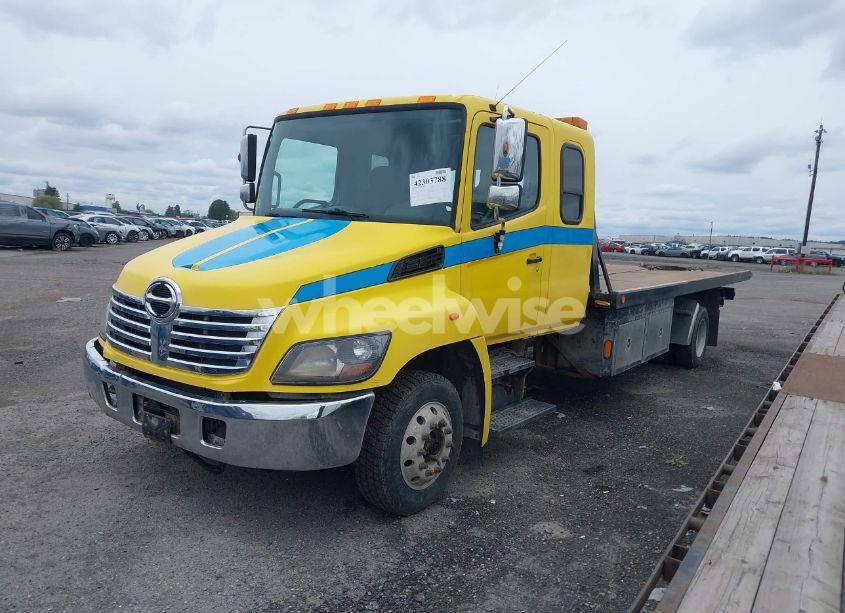 Photo 2 of 2010 Hino 258/268 (VIN 5PVNJ8JT0A4S52741)