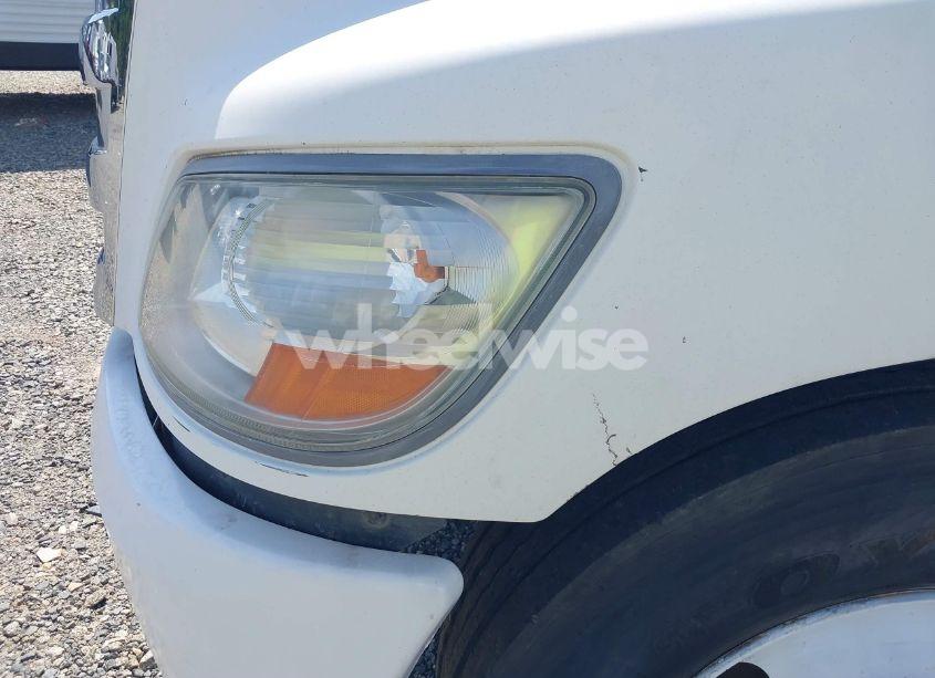 Photo 11 of 2020 Hino 258/268 (VIN 5PVNJ8JT0L4S59465)