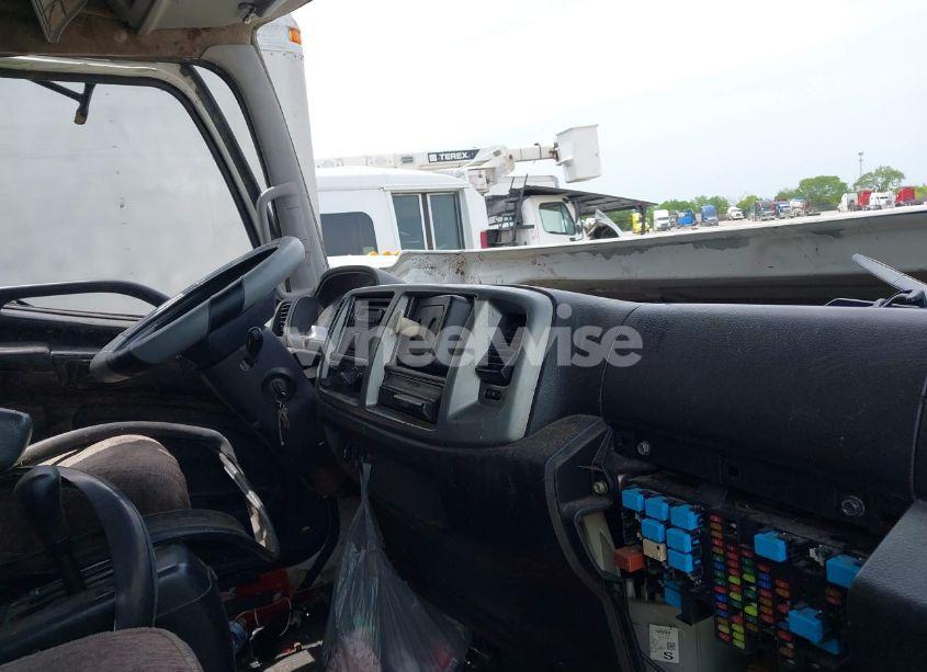 Photo 7 of 2014 Hino 258/268 (VIN 5PVNJ8JT1E4S55380)