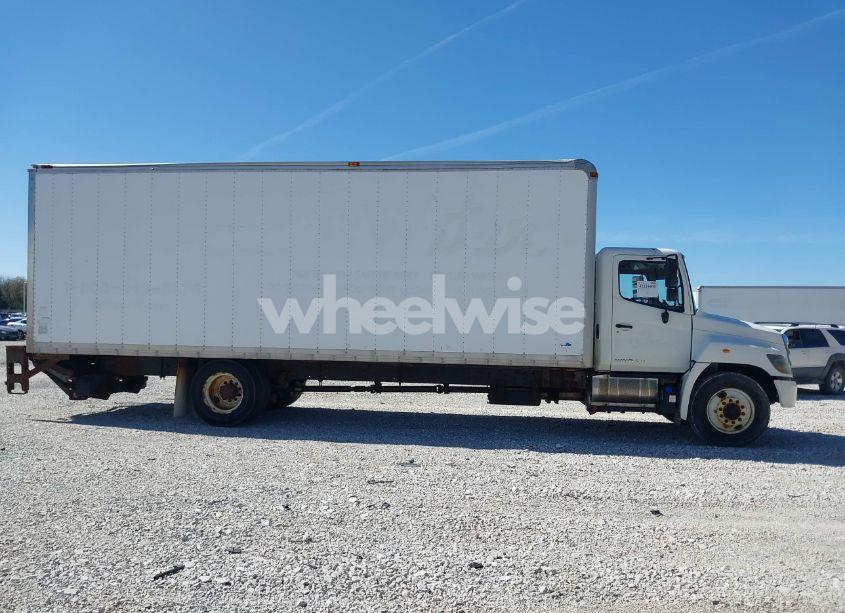 Photo 13 of 2014 Hino 258/268 (VIN 5PVNJ8JT3E4S55199)