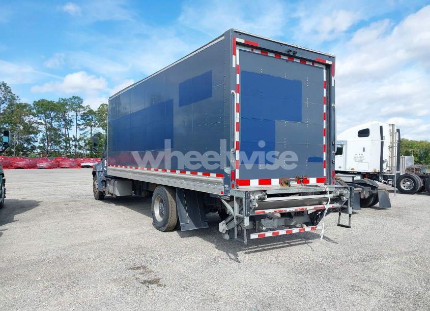 Photo 3 of 2020 Hino 258/268 (VIN 5PVNJ8JT6L5S59643)