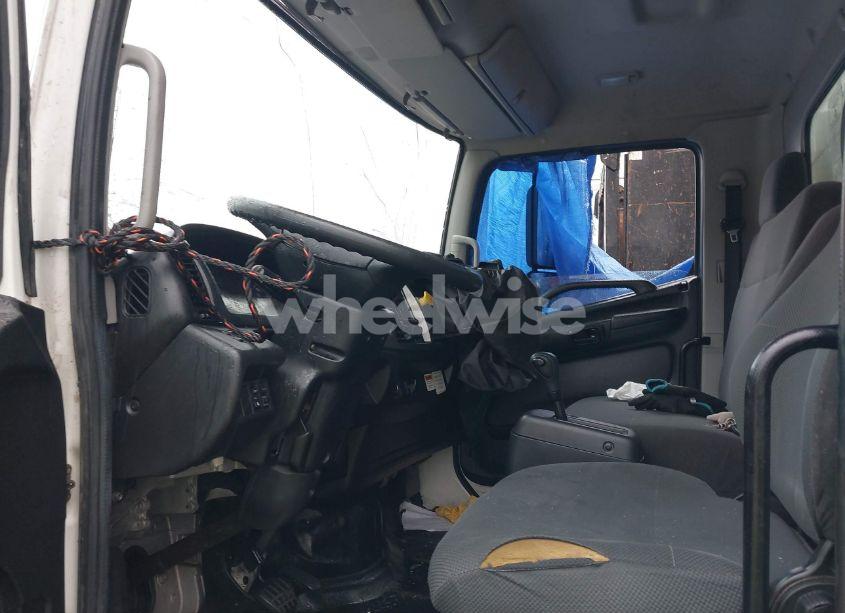 Photo 7 of 2018 Hino 258/268 (VIN 5PVNJ8JV0J4S68942)