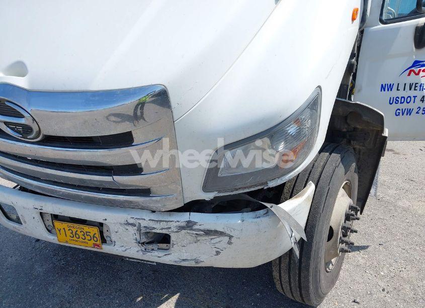 Photo 10 of 2020 Hino 258/268 (VIN 5PVNJ8JV1L5S80062)