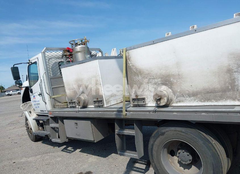 Photo 16 of 2020 Hino 258/268 (VIN 5PVNJ8JV1L5S80062)