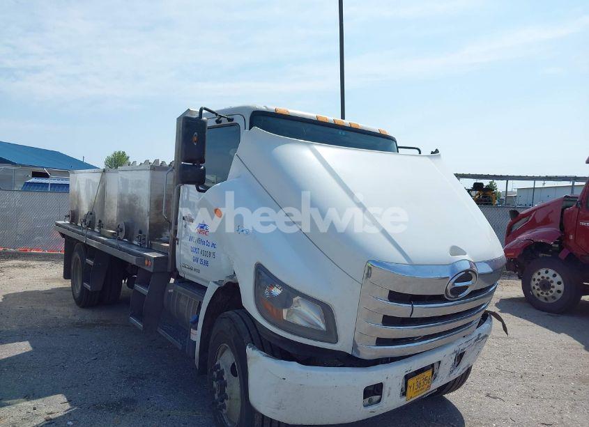 Photo 21 of 2020 Hino 258/268 (VIN 5PVNJ8JV1L5S80062)