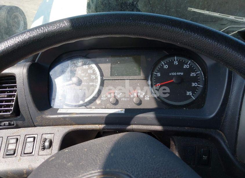 Photo 5 of 2020 Hino 258/268 (VIN 5PVNJ8JV1L5S80062)