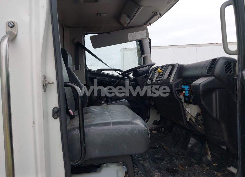 Photo 5 of 2019 Hino 258/268 (VIN 5PVNJ8JV2K4S72492)