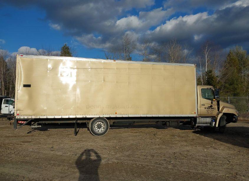 Photo 16 of 2016 Hino 258/268 (VIN 5PVNJ8JV3G4S62058)