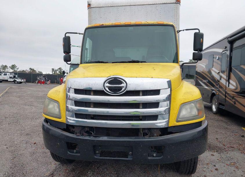 Photo 11 of 2017 Hino 258/268 (VIN 5PVNJ8JV5H4S63486)