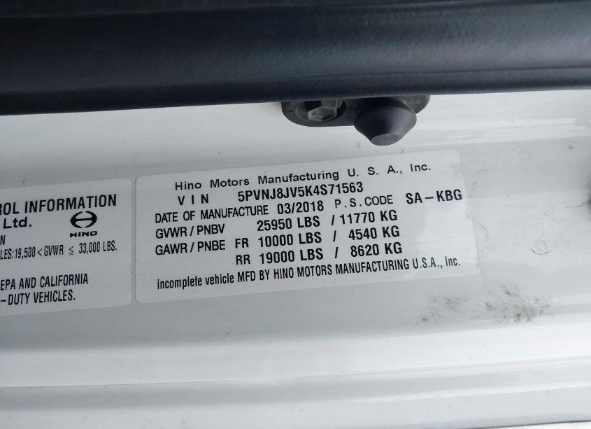 Photo 8 of 2019 Hino 258/268 (VIN 5PVNJ8JV5K4S71563)