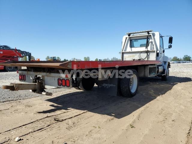 Photo 2 of 2020 HINO 258/268 (VIN 5PVNJ8JV9L4S75519)