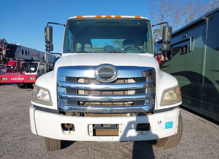 Photo 13 of 2018 Hino 268/338 (VIN 5PVNV8JT0J4S54882)