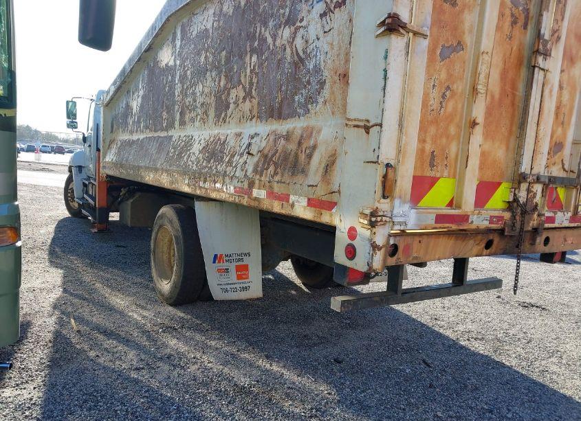 Photo 3 of 2018 Hino 268/338 (VIN 5PVNV8JT0J4S54882)