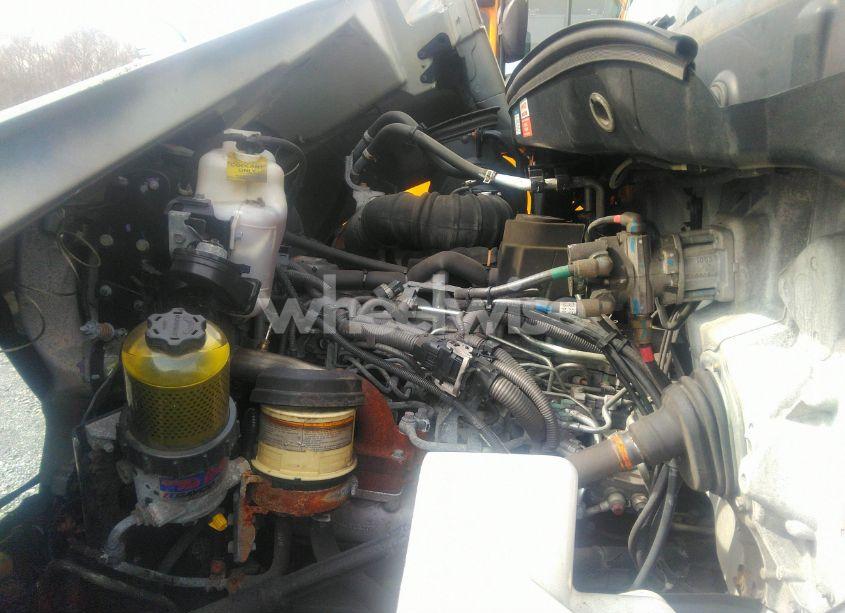 Photo 9 of 2020 Hino 268/338 (VIN 5PVNV8JV5L5S60045)