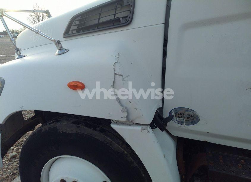 Photo 11 of 2018 Hino 268/338 (VIN 5PVNV8JV9J4S57880)