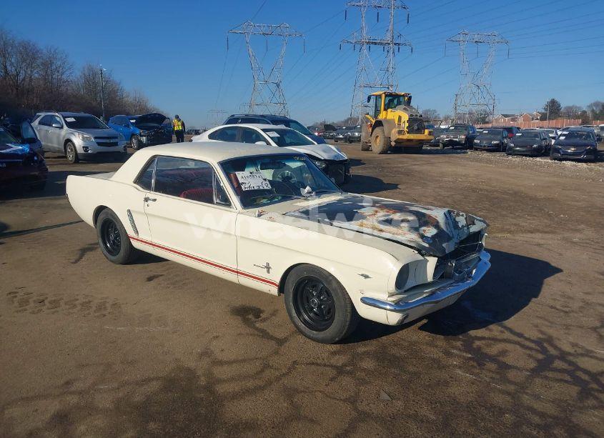 1965 Ford Mustang (VIN 5R07C125624) main photo