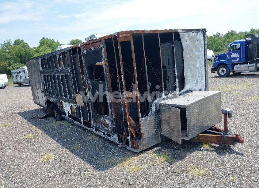 2014 Lark Enclosed U (VIN 5RTBE2820ED037706) main photo