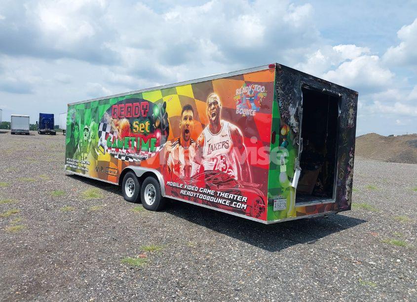 Photo 3 of 2014 Lark Enclosed U (VIN 5RTBE2820ED037706)