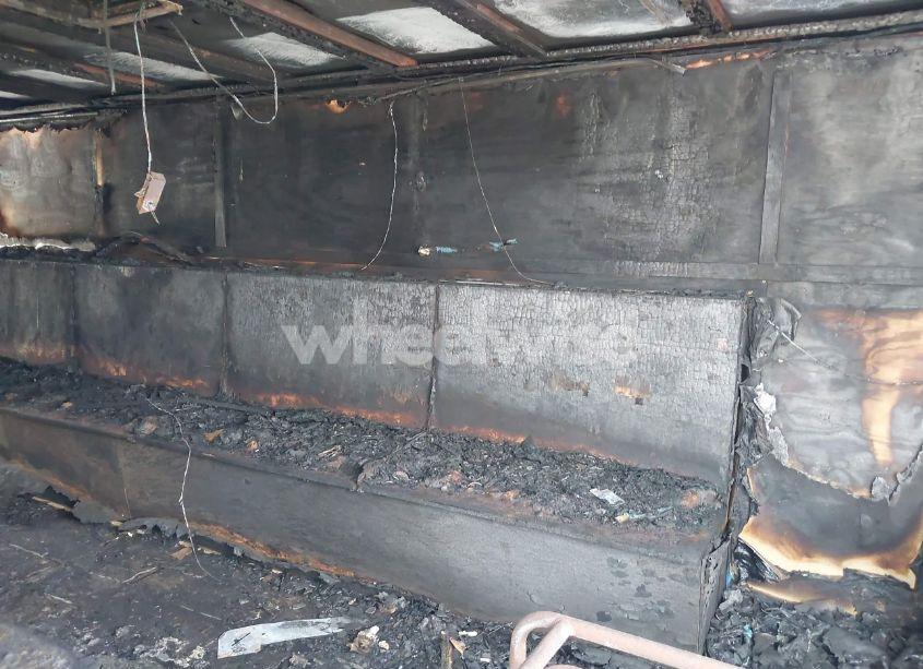 Photo 5 of 2014 Lark Enclosed U (VIN 5RTBE2820ED037706)