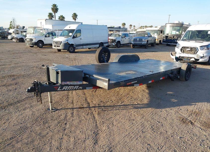 Photo 2 of 2021 Lamar Flatbed TRAILER (VIN 5RVCC2025MP097779)
