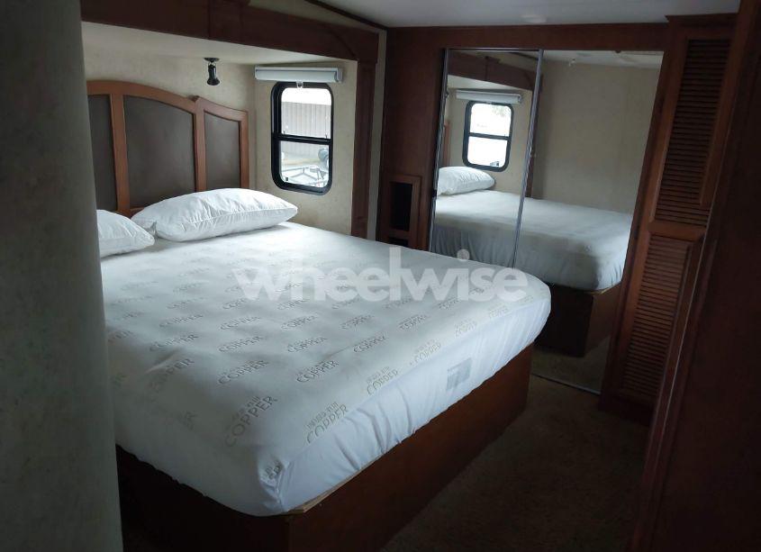 Photo 17 of 2011 Heartland Bighorn TRAVEL TRAILER (VIN 5SFBG3624BE234482)