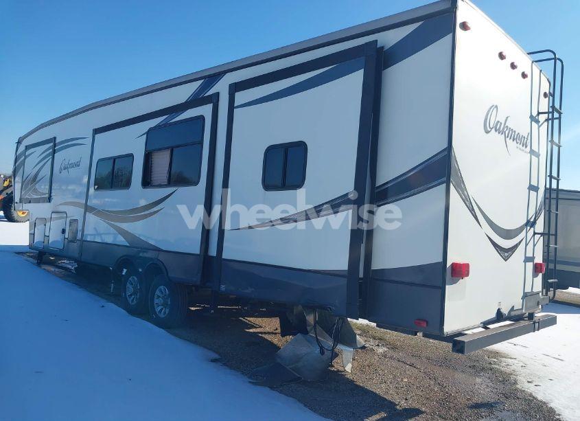 Photo 3 of 2016 Heartland Oakmont 5TH WHEEL TRAVEL TRAILER (VIN 5SFBG4120GE304838)