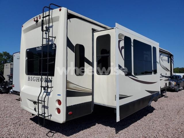 Photo 10 of 2018 HEARTLAND BIG HORN FIFTHWHEEL (VIN 5SFBG4328JE348185)