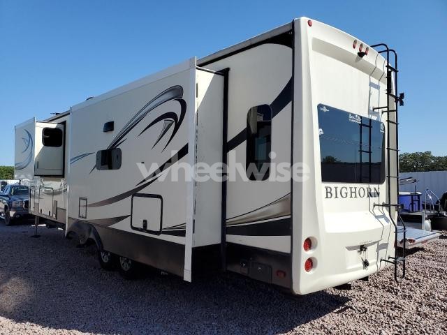 Photo 6 of 2018 HEARTLAND BIG HORN FIFTHWHEEL (VIN 5SFBG4328JE348185)