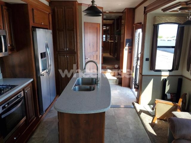 Photo 7 of 2018 HEARTLAND BIG HORN FIFTHWHEEL (VIN 5SFBG4328JE348185)