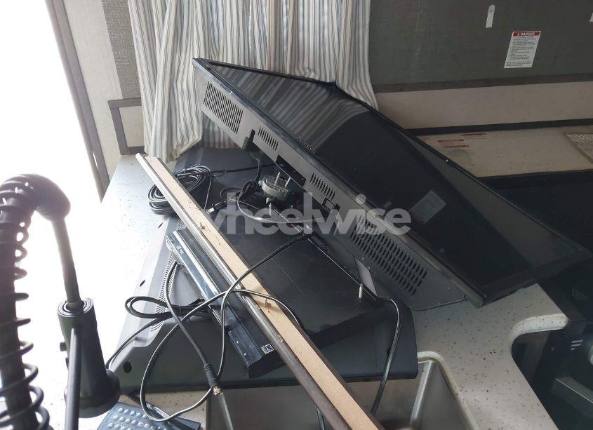 Photo 13 of 2019 Heartland Other (VIN 5SFCB3820KE390986)