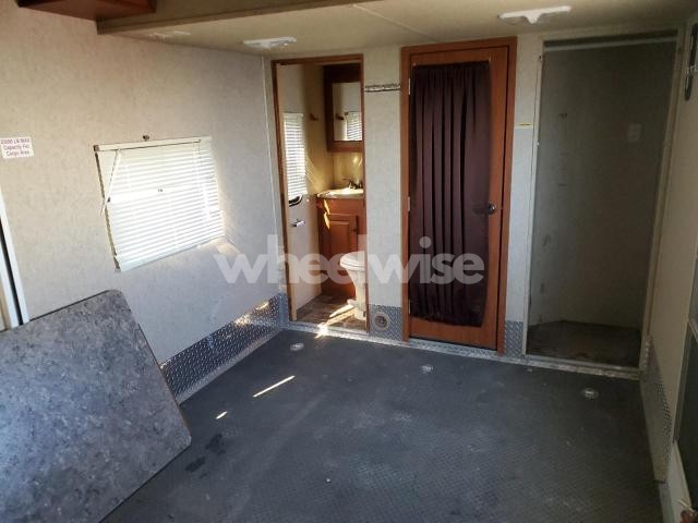 Photo 6 of 2011 HEARTLAND BIG HORN CYCLOE3950 (VIN 5SFCG4035BE235474)