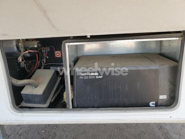 Photo 9 of 2011 HEARTLAND BIG HORN CYCLOE3950 (VIN 5SFCG4035BE235474)