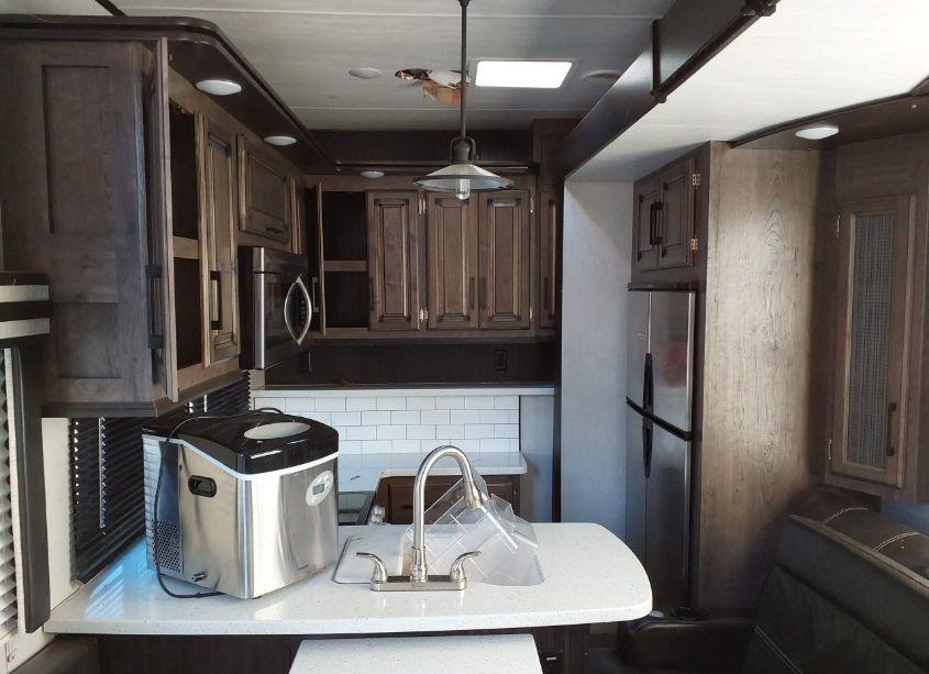 Photo 5 of 2019 Heartland Fifth WHEEL TRAVEL TRAILER (VIN 5SFCG4326KE408454)