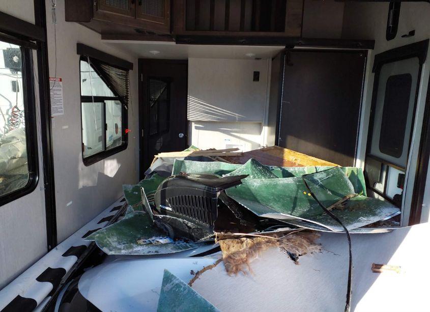 Photo 7 of 2019 Heartland Fifth WHEEL TRAVEL TRAILER (VIN 5SFCG4326KE408454)