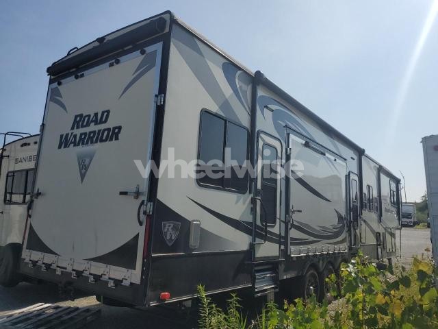 Photo 4 of 2017 HEARTLAND BIG HORN ROADWARRIO (VIN 5SFCG4432HE339598)