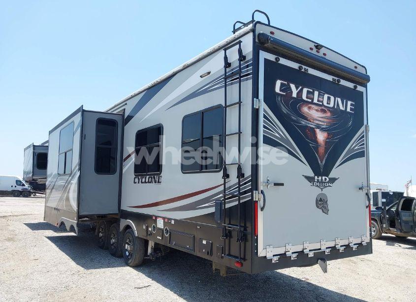 Photo 3 of 2019 Heart Manufacturing HEARTLAND CYCLONE (VIN 5SFCG4435KE404712)