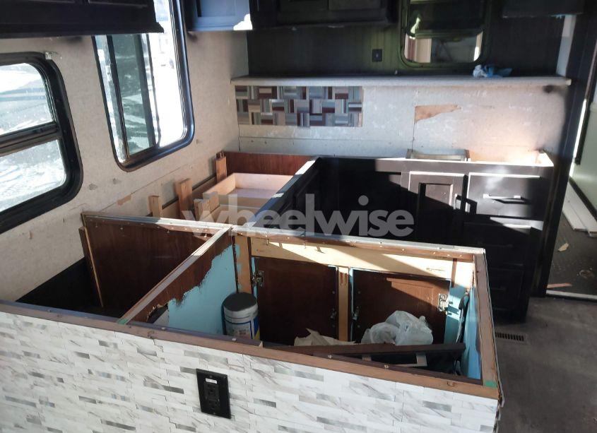 Photo 6 of 2018 Cyclone 4005 N/A (VIN 5SFCG4437JE359724)