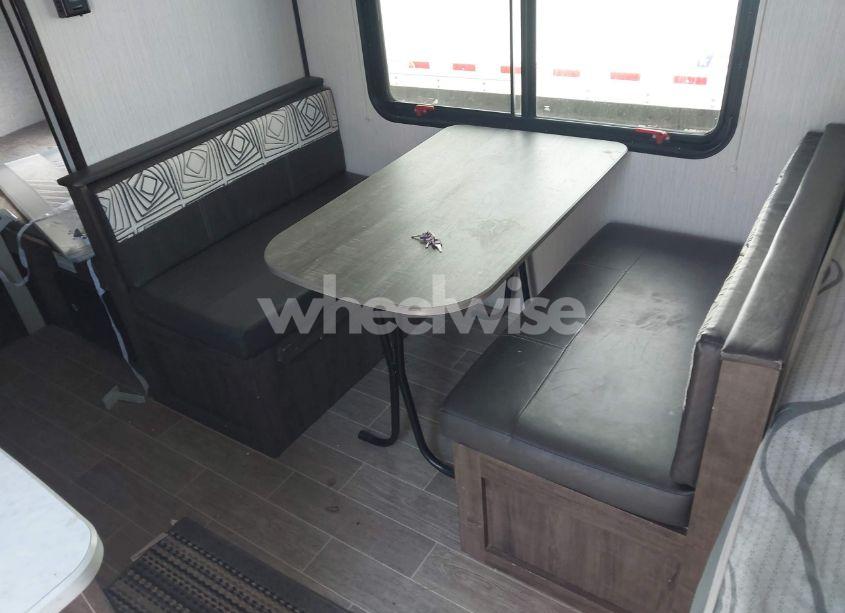 Photo 11 of 2020 Heartland Mallard ULTRA LITE TRAVEL TRAILER (VIN 5SFNB221XLE423321)