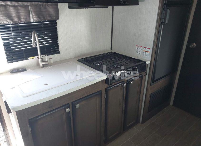 Photo 14 of 2020 Heartland Mallard ULTRA LITE TRAVEL TRAILER (VIN 5SFNB221XLE423321)
