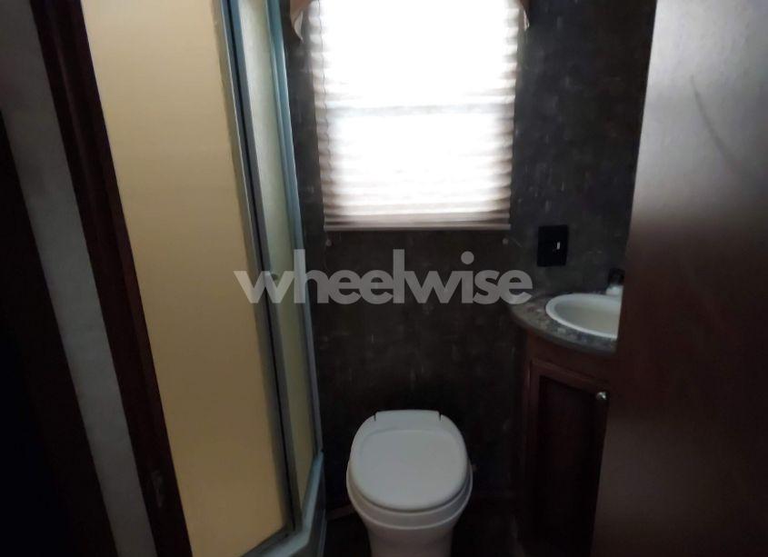 Photo 19 of 2015 Heartland Wilderness (VIN 5SFNB2620FE299342)